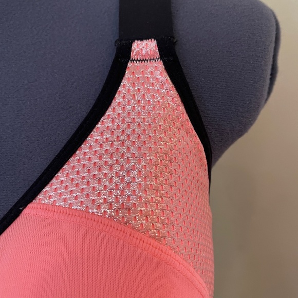 Victoria's Secret VSX Sports Bra Coral Watermelon Sparkly Mesh Sports Bra 34DD E - Picture 4 of 12